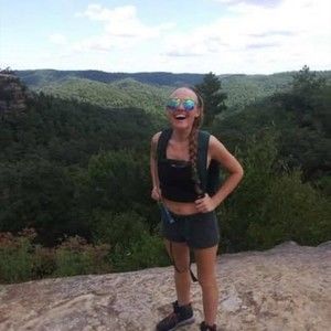 Meet your Posher, Cassie